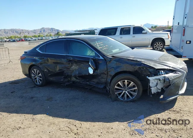 58AD21B11LU005393: 42268773