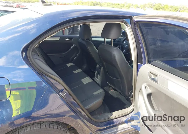 3VWLL7AJ6BM088036: 42267947