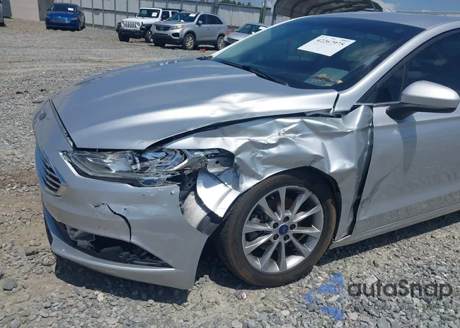 3FA6P0H78HR414975: 42267975