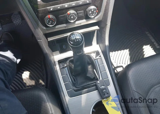 1VWBV7A38FC044618: 42268186