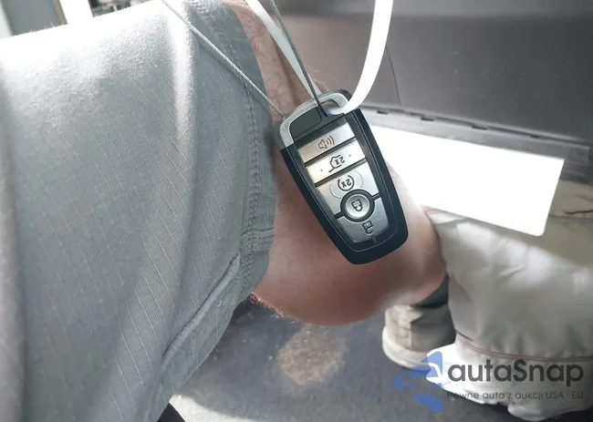 1FMCU0DZ9LUA54867: 42268245