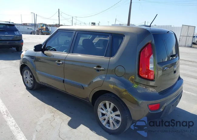 KNDJT2A6XD7569526: 42269577