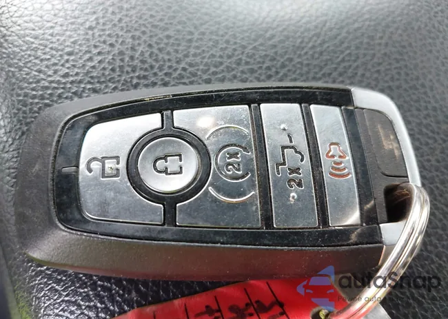 1FT7W2BT1NEE27715: 42269588