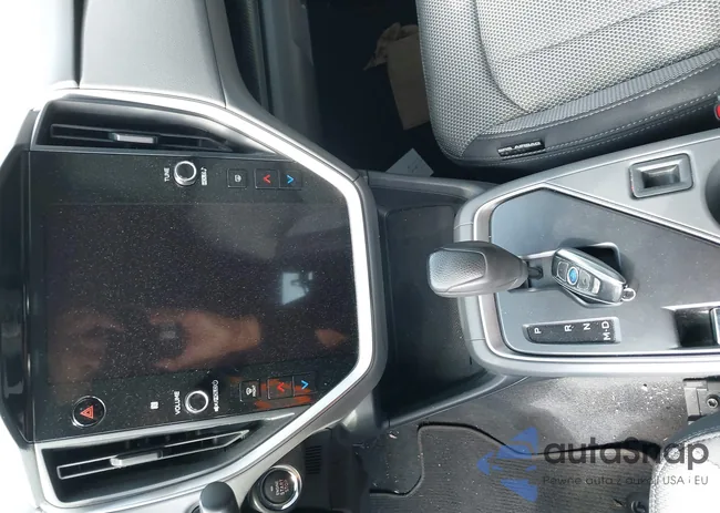 JF2GUADC5RH220019: 42269592