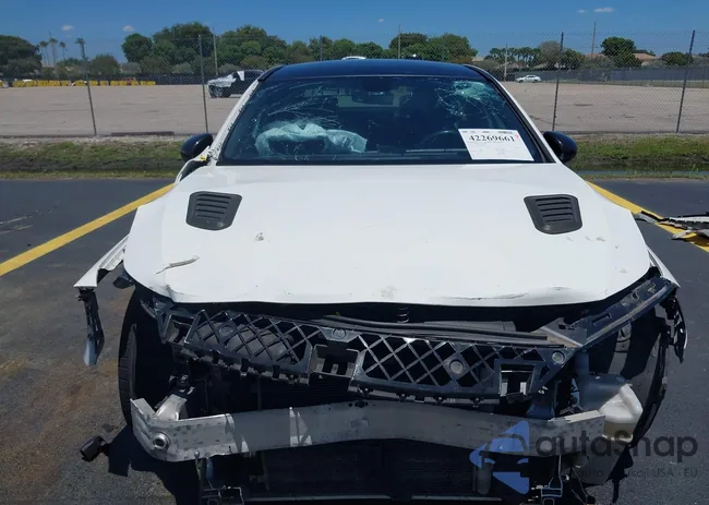 WDD3G4EB1KW012903: 42269661