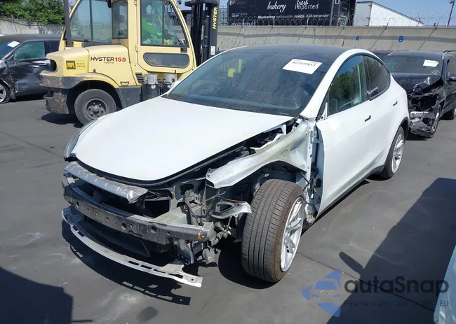 5YJYGDEE9LF015631: 42269853