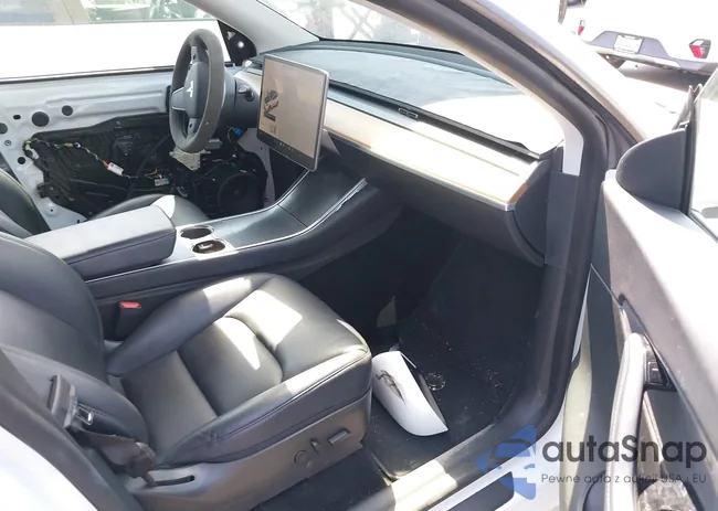 5YJYGDEE9LF015631: 42269853