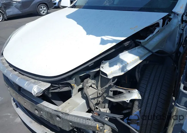 5YJYGDEE9LF015631: 42269853