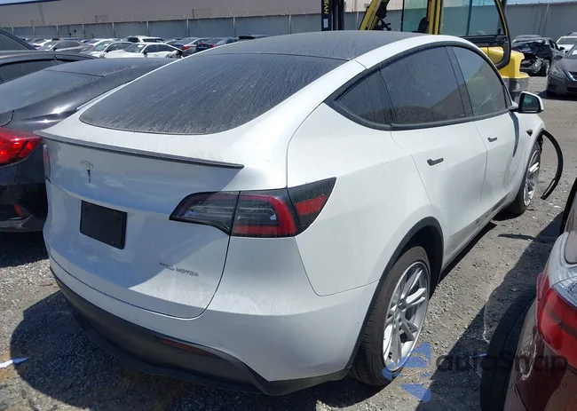 5YJYGDEE9LF015631: 42269853