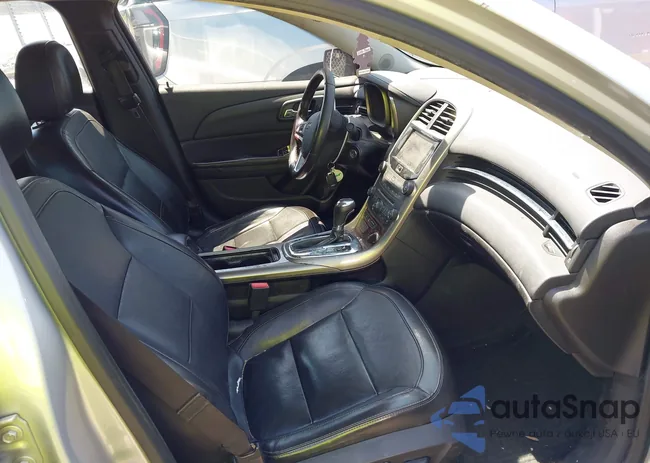 1G11H5SA0DF247093: 42269093