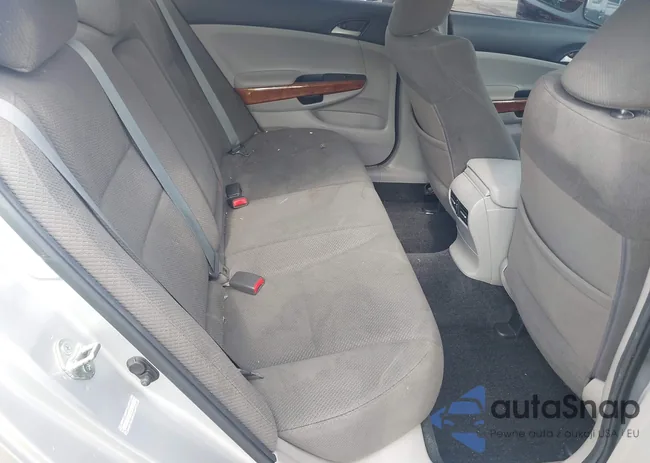 1HGCP2F72CA011123: 42269120