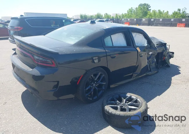 2C3CDXHG8NH244532: 42270408