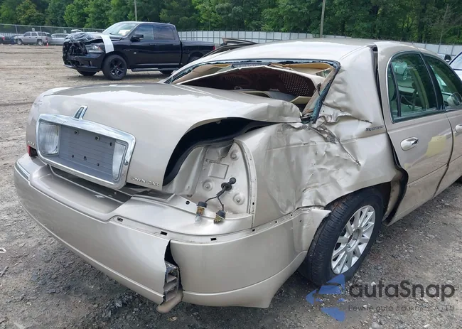 1LNHM81V57Y600505: 42270531