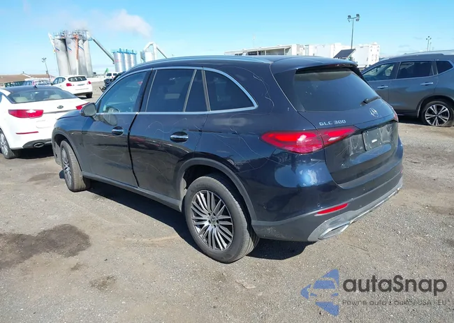 W1NKM4HB7RF224248: 42270590