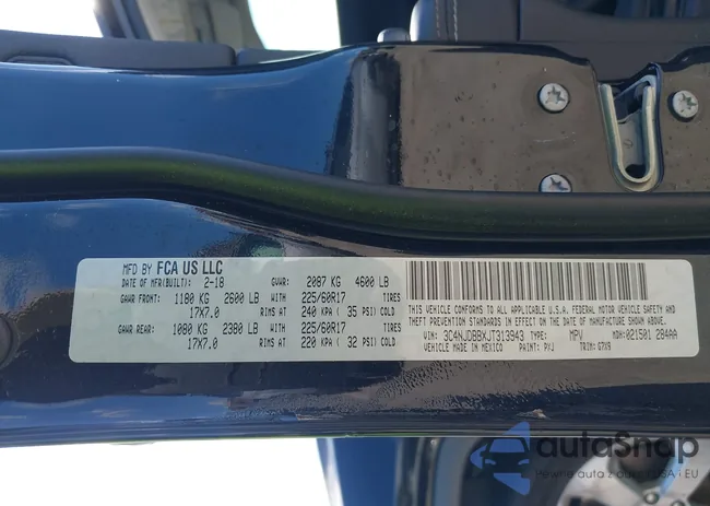 3C4NJDBBXJT313943: 42270764