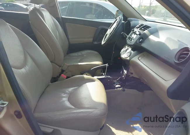 2T3YF4DV7AW023884: 42270776