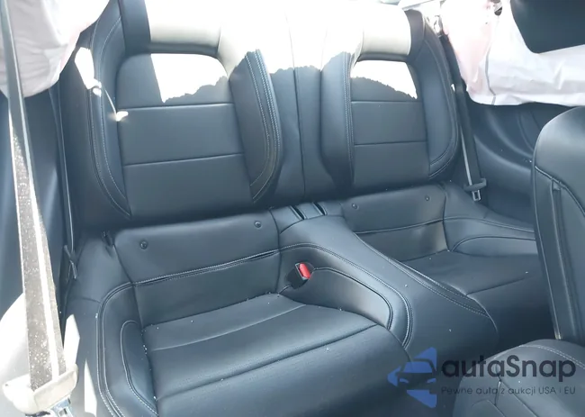 1FA6P8CF8R5404304: 42269917