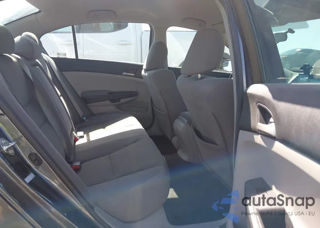 1HGCP2F35CA132113: 42269941