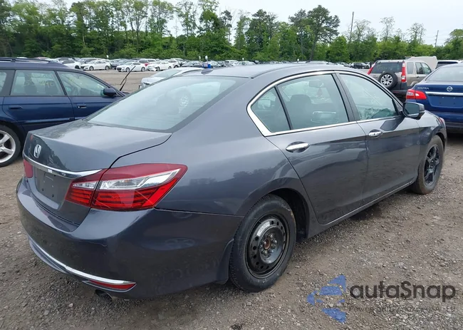 1HGCR2F82HA131496: 42270005