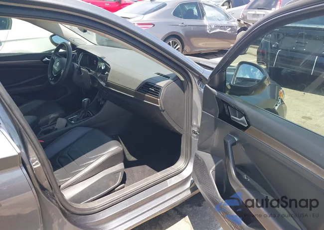 3VWG57BU9MM100493: 42270175