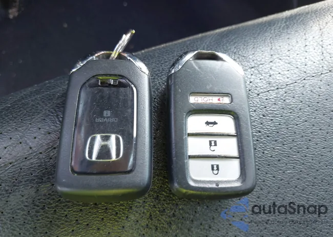 1HGCR6F56FA010447: 42270194