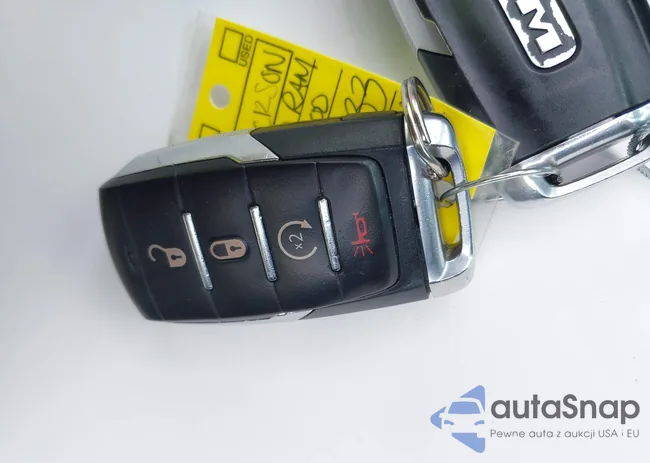 1C6SRFLT1LN279335: 42271342