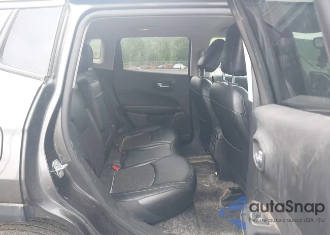 3C4NJDBB3KT741841: 42271424