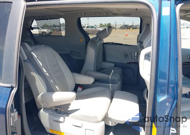 5TDYK3DC5BS038262: 42271508