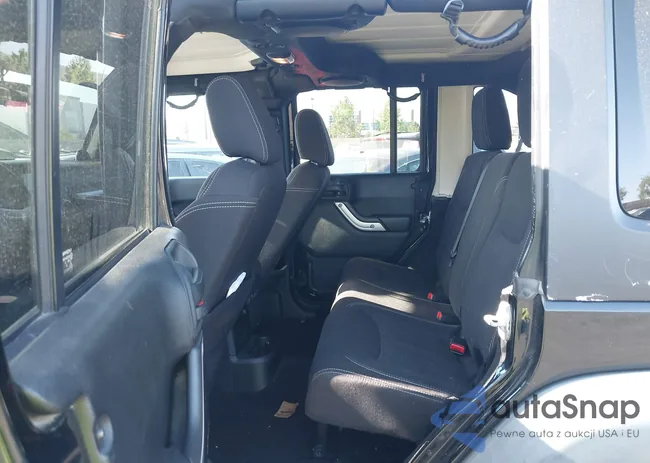 1C4BJWFG2DL670733: 42271548