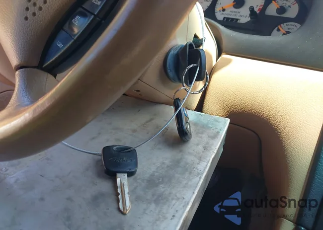 1FALP47V3VF131502: 42271566