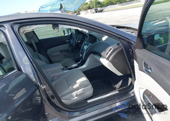 19UUB2F38KA002232: 42271717