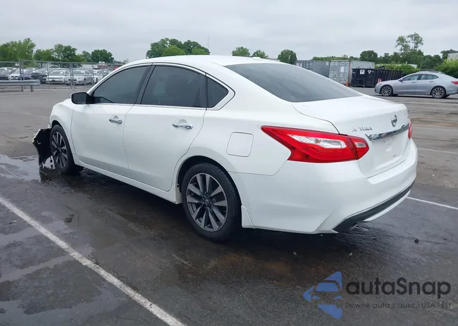 1N4AL3AP0JC157672: 42270931