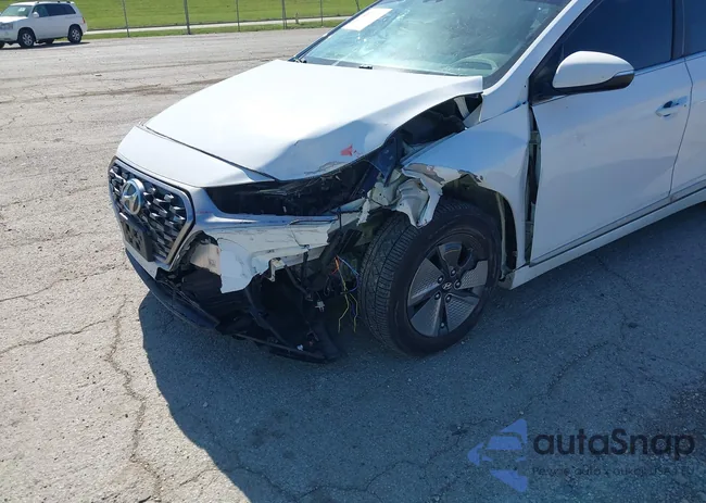 KMHC75LC5MU248525: 42272336