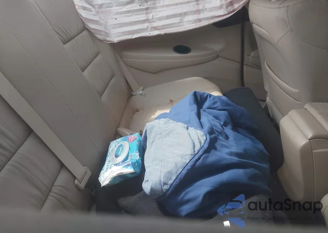 1HGCS22828A004452: 42272482