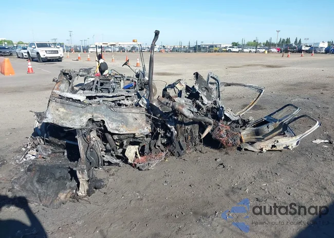 SALYL2FV8KA225815: 42272678