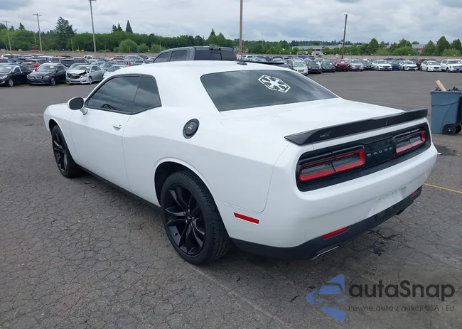 2C3CDZAG8JH216729: 42272690