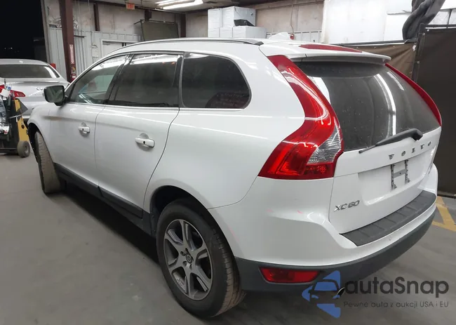 YV4902DZ4B2179224: 42272698