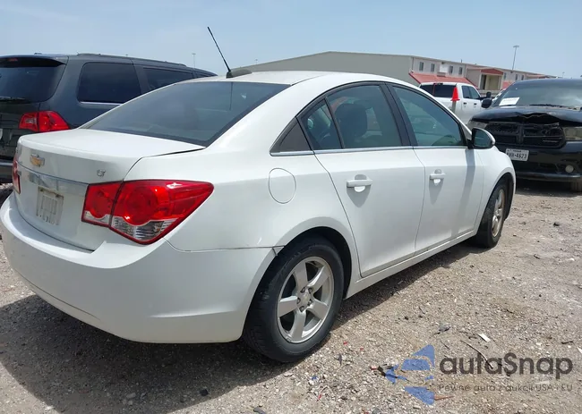 1G1PC5SB7F7257800: 42272787