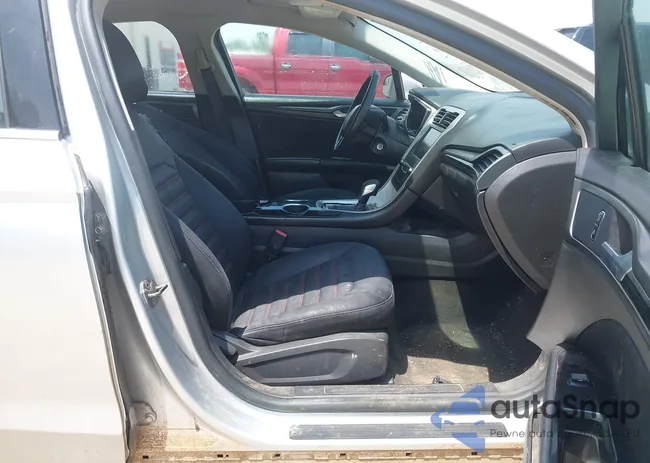 3FA6P0H75DR369729: 42272811