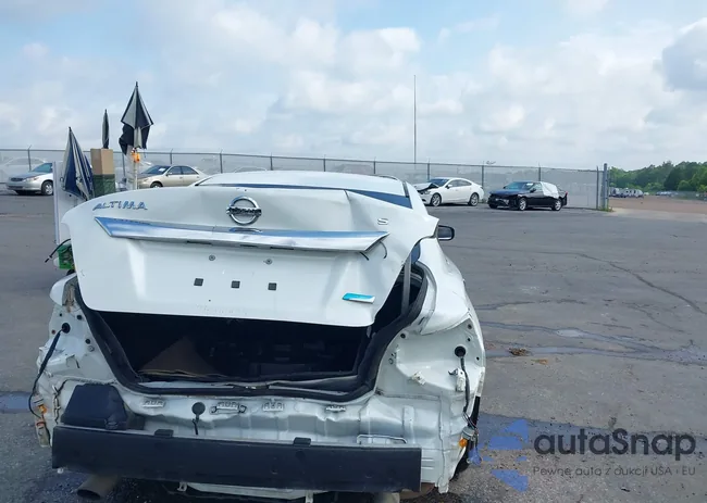 1N4AL3AP1DN460632: 42271960