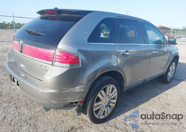 2LMDU88C28BJ18533: 42273562