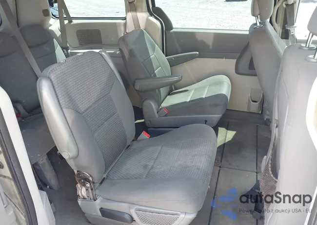 2D4RN4DE8AR490378: 42273588