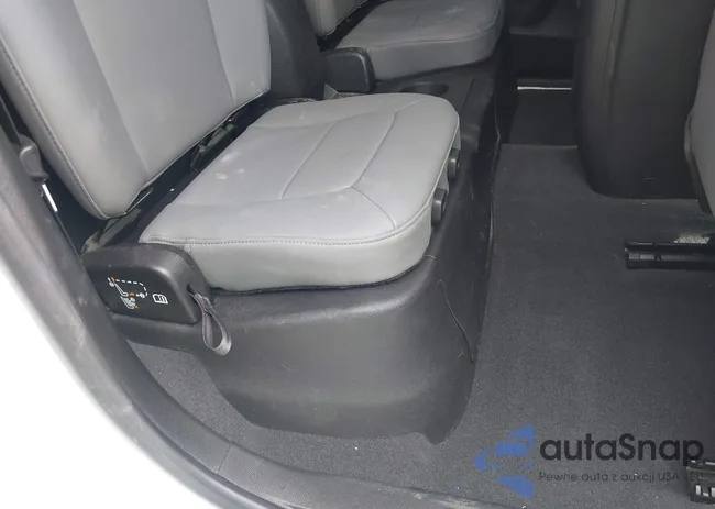 1GCHTBEA5K1221307: 42273653