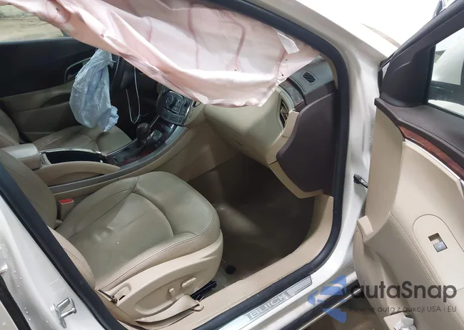 1G4GE5EV3AF324216: 42273682