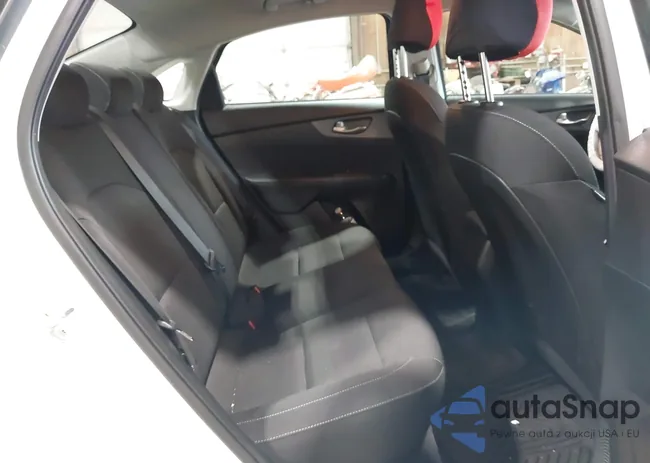 3KPF24AD0LE255174: 42273738