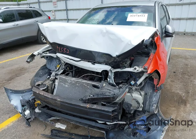 1G1JB6SH6C4153749: 42274553