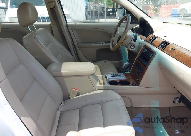 1FAHP24117G127053: 42274578