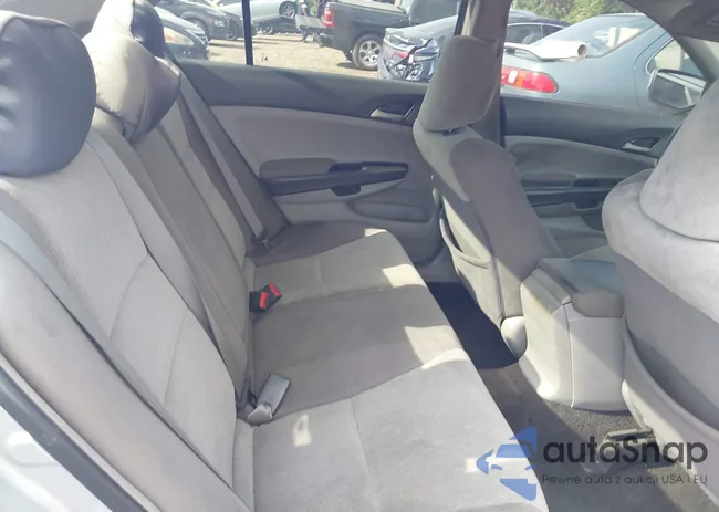 1HGCP26379A197909: 42274593