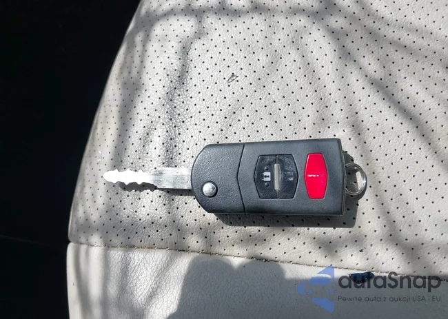 JM1CW2DL0C0143983: 42274668