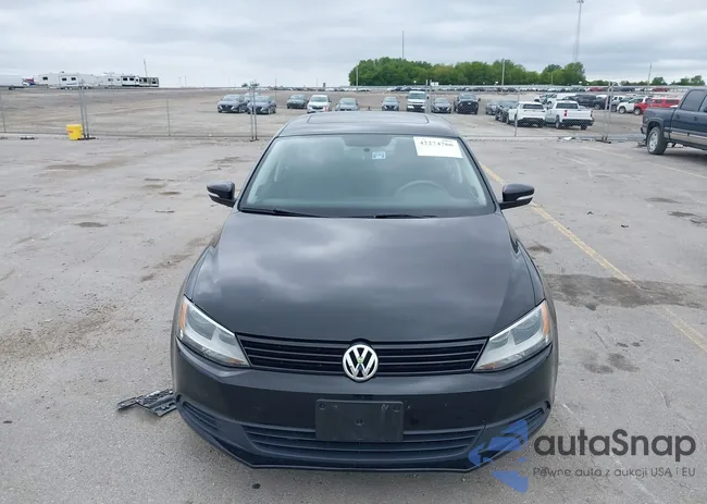 3VWLL7AJ1CM331270: 42274766